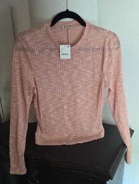 Free People top color Ballet. Size Medium. NWT
